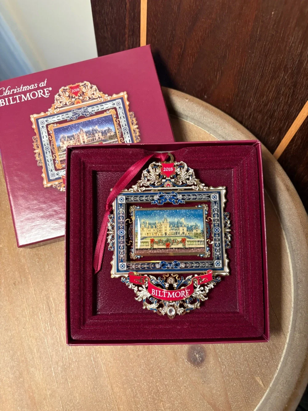 Biltmore Estate Christmas Ornament 2018 - Red, Gold Limited Edition Original Box